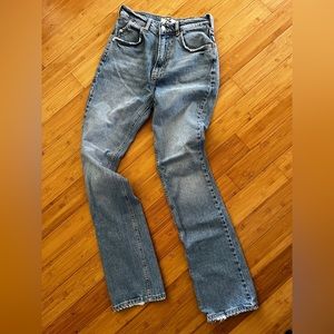 Free People denim! Size 25 straight leg